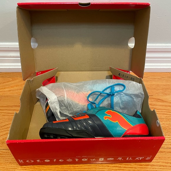 🆕⚽️ Puma Soccer Football Cleats Shoes, Navy Blue & Orange, Kids Boys Size US 3 - Picture 2 of 5